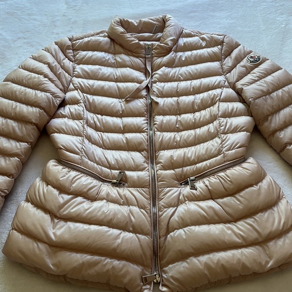 Authentic Moncler pink down jacket - Picture 3 of 6